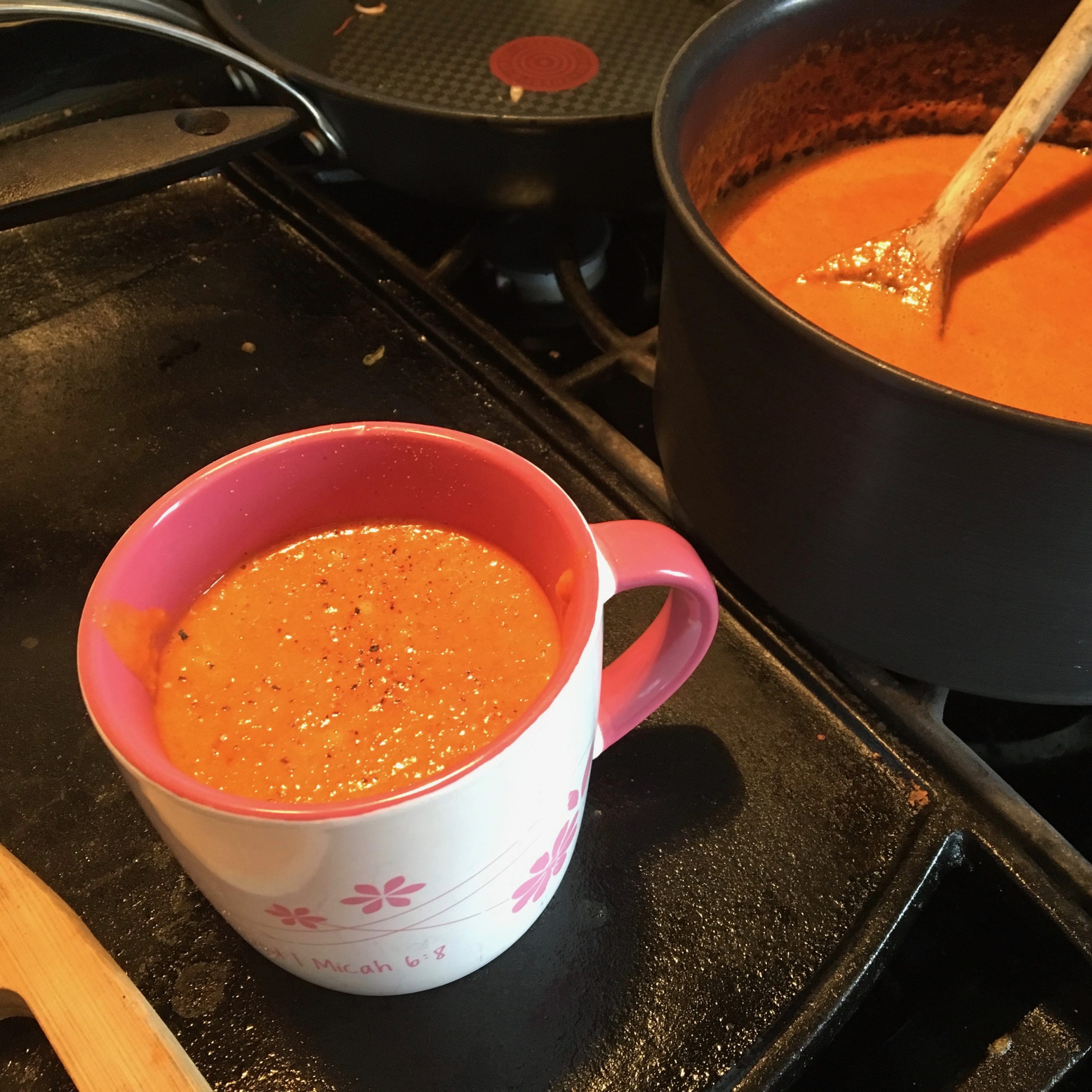 Creamy Red Pepper Soup Scaled
